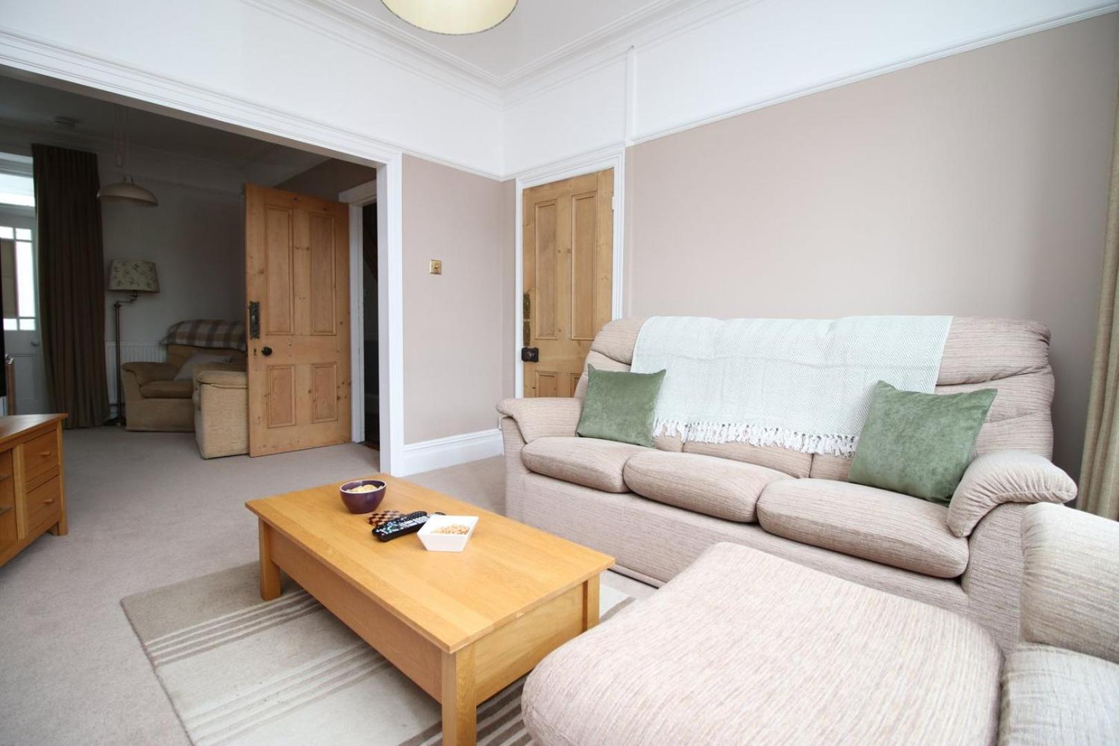 Quiet And Spacious 3 Bedroom Кардіфф Екстер'єр фото